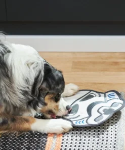 STAR WARS STORMTROOPER Flat Plush Squeaky Dog Toy -STAR WARS Shop 220896 PT3. SY630 V1615586203