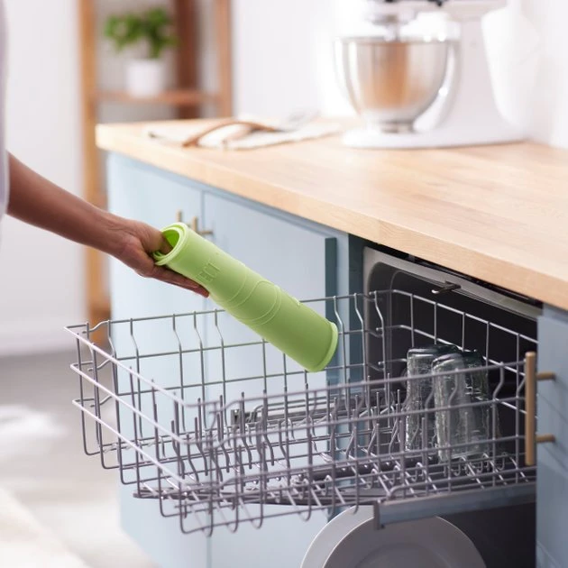 STAR WARS THE MANDALORIAN GROGU Snack Silicone Dog & Cat Food Mat 5 STAR WARS THE MANDALORIAN GROGU Snack Silicone Dog & Cat Food Mat - Image 5