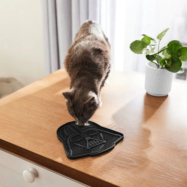 STAR WARS DARTH VADER Silicone Dog & Cat Treat Yummy Mat, Black 4 STAR WARS DARTH VADER Silicone Dog & Cat Treat Yummy Mat, Black - Image 4
