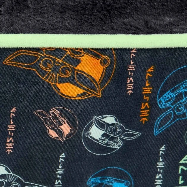 STAR WARS THE MANDALORIAN GROGU Pillow + THE MANDALORIAN GROGU Bolster Cat & Dog Bed, Large 4 STAR WARS THE MANDALORIAN GROGU Pillow + THE MANDALORIAN GROGU Bolster Cat & Dog Bed, Large - Image 4